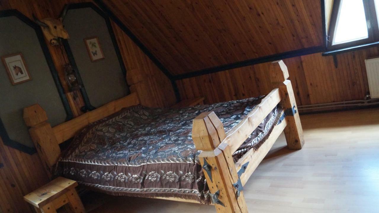 Guest House Jumiezis Pļaviņas エクステリア 写真