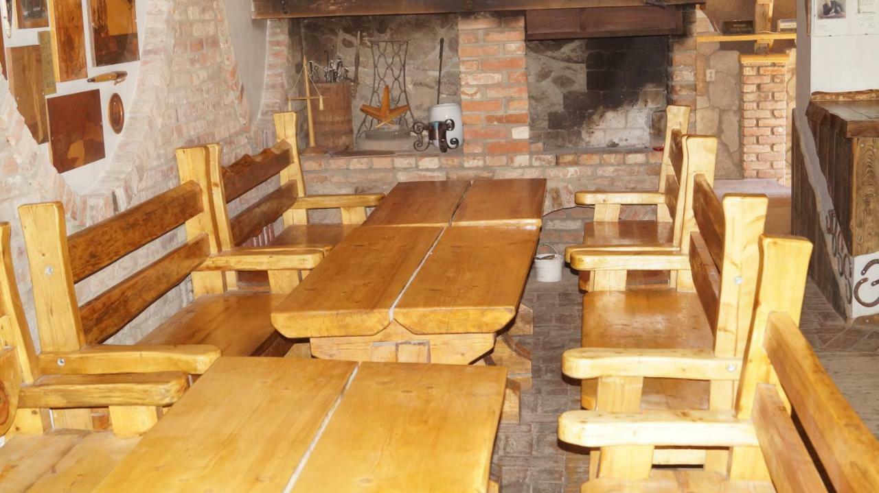 Guest House Jumiezis Pļaviņas エクステリア 写真